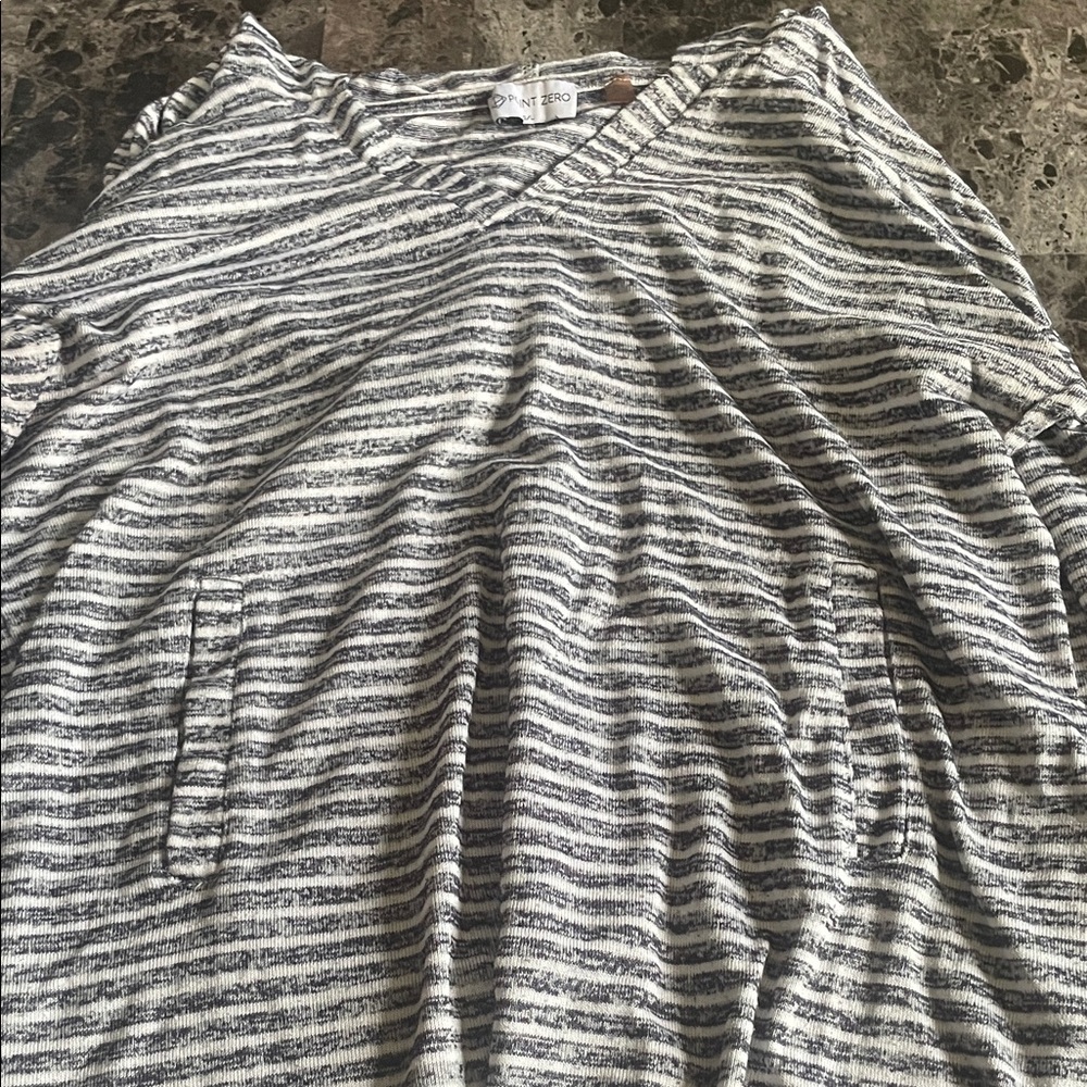 Point Zero Striped Gray and White Sweater
